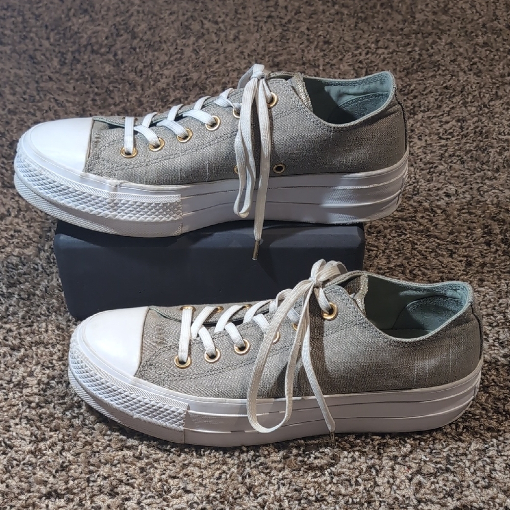 Chuck Taylor Converse Low Top Platform Wedge Sneakers